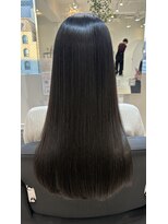 エミュスト(Emuest)&nbsp;☆髪質改善　縮毛矯正　韓国　心斎橋　トリートメント