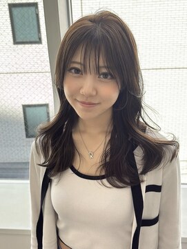 ユーフォリア 渋谷グランデ(Euphoria SHIBUYA GRANDE) オリーブベージュ  韓国巻き  顔周りカット Syuri