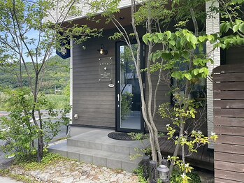 シーバヘアー(SHIVA hair)の写真/【茶屋町/林/植松】女性オーナーひとりの隠れ家サロン◇本格的な髪質改善"METEO"でハリ・コシのある髪へ！