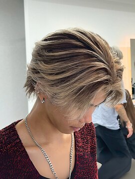 アリープパロット(ALEAP parrot) メンズ/ハイライト/カルマパーマ/センターパート