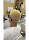バズカットボウズフェード金髪ボウズベリーショートスタイル