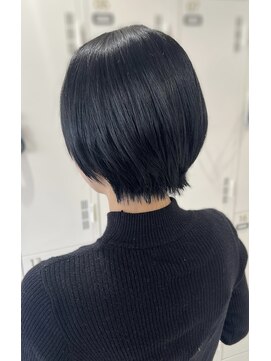 アッシュ 二俣川南口店(Ash) 【クールなショート】ブルーブラック×ショート