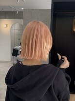 ソルア 上本町(solua)&nbsp;サーモンピンク / 切りっぱなしボブ / ブリーチ /20代/30代