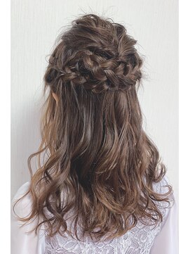 リッチオ(Riccio) ハーフアップ