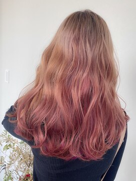 アヴァンス 神戸元町店(AVANCE.) ピンク × ベージュ × グラデーション