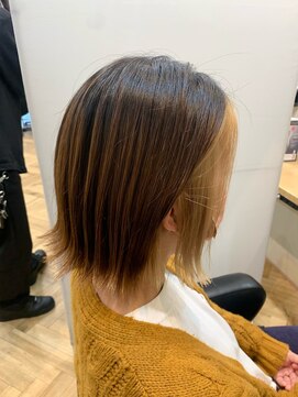 アルター(aL ter) ベージュイヤリングカラー×外ハネ