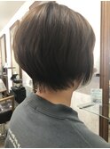 ショートボブ