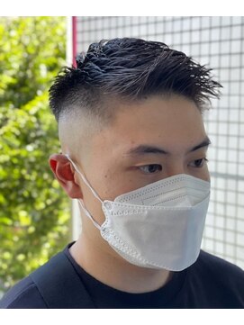 ネクサスアンドコー 錦糸町店(NEXUS&Co.) スキンフェード×アップバング×骨格強制カット