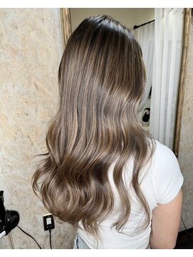 ファンド 千葉(fand) バレイヤージュカラー/グレージュハイライト