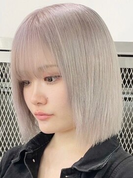 ウィコ 新宿(WICO) ペールホワイト［新宿駅/デザインカラー/シルキーベージュ]