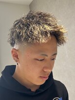 レボ 神宮寺店(Revo) フルメッシュ×ツイストパーマ