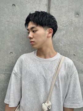 カー(KAH) メンズカット　ツーブロック　ショート　アップバング