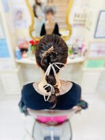 美容室 ティンカーベル 編みおろしヘア