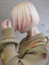 キャロルガーデンズ ボコカ 表参道(Carroll Gardens bococa) 【表参道】抜きっぱなしブロンド、ケアブリーチ、ホワイト