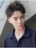 スーツ短髪ツーブロック束感モテる黒髪シークレットパーマ流行