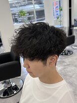 ノイセルヘアー(Noisyle Men's hair)&nbsp;リバースセンターパート/ニュアンスパーマ/ダウンバング/MEN'S
