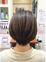 美容室ヒラトヤ 都南店&nbsp;小顔カット抜け感ナチュラルボブ切りっぱなしミニボブ