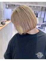 オーク 学芸大学(OAK)&nbsp;透明感ベージュのコンパクトボブ★多田