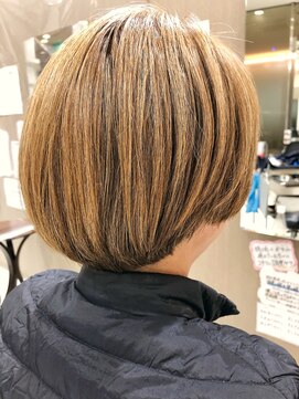 ロンロンシャ 都ホテル店(RONRONCHAT) ５０代×大人かわいい小顔ひし形ボブ×白髪ぼかしグレージュ