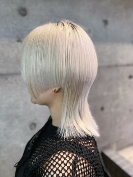 グランアージュ 池袋東口店(grandage) ぱっつん/くびれモードウルフ×ホワイトブロンドカラー/池袋駅