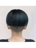 ジーナ サンシャイン通り池袋(Zina)&nbsp;刈り上げミニボブ【Zina チカ】