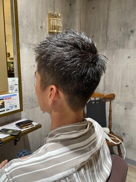 アーチ(ARCH) 刈り上げベリーショート