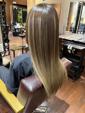 トータルビューティーブレイク 岐阜駅前店(TOTAL BEAUTY BREK) 艶髪　フェミニンロング