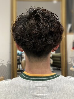プルス ウルトラ(PLUS ULTRA)の写真/【出町柳2分/メンズサロン】学割クーポン有♪お手頃プライスでも妥協なし!![メンズカット+パーマ￥7000～]