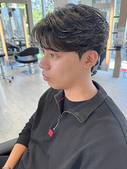 ダブル(W)の写真/パーマやカラーなどトレンドを抑えたスタイル提案◎身だしなみを整える眉カット+スパ付の贅沢コースも★