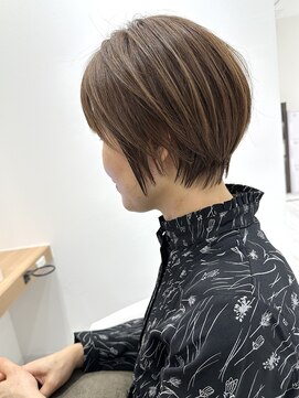 アドラーブル ココロ 新潟(adorable CoCoLo) 大人気★30/40/50/60代大歓迎★ひし形レイヤーカット★髪質改善