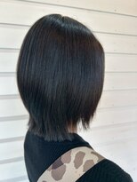 ラコスタ(LaCosTa)&nbsp;ナチュラル黒髪小顔レイヤーカット外ハネくびれミディ20代30代