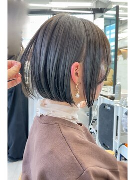 ビューナゴヤ 名駅(VIEW NAGOYA) 丸顔/ミニウルフ/チェリーブラウン/ショートボブ