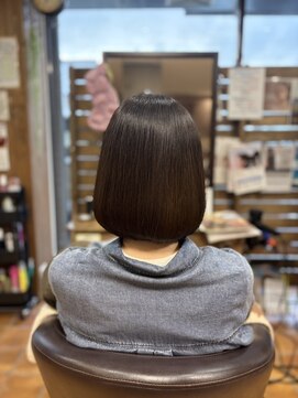 切りっぱなしボブ