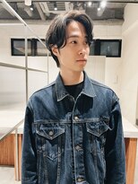 リック(LIC) センターパート毛流れパーマ