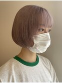 ピンクグレージュ