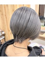 リノショアーズ 元町店(RINOSHORES)&nbsp;ショート×シルバーカラー