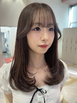 リー 梅田(Lee) 透明感たっぷりグレージュ！
