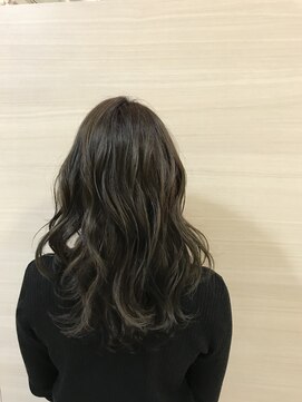 デュールウェスト(Duul West) カーキアッシュ