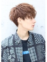 ネイビー(NAVY)&nbsp;前下がりマッシュ　グラデーション刈り上げ　スパイラル