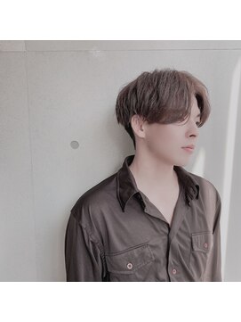 遊人セントラル(CENTRAL) [心斎橋/難波］☆アッシュ＆センターツーブロックマッシュ☆