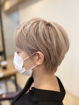 アールヘア(ar hair)&nbsp;惣田オリジナルカラー ミルクティーシルバーショート