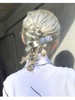 ラビス(Lovis)&nbsp;ミディアム/暗めカラー/デザインカラー/フェイスフレーミング