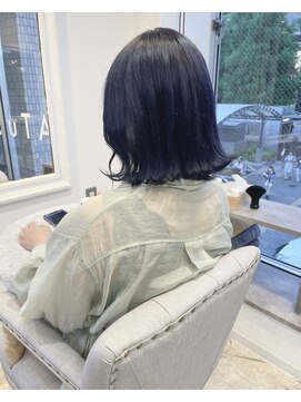 パクタ(PAcuTA.) ブルーブラック/くすみブルー/黒染め/ショートボブ