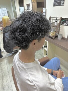 レガ(le ga) 刈り上げマッシュ＋波巻きパーマ