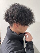 《波巻きパーマ》学生から社会人まで幅広く人気なスタイル！ウェーブ感が好きな方へ！