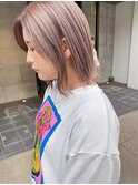 くびれ外ハネ/切りっぱなし/ボブ/ミルクティー/ブリーチ