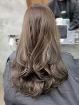 エッセンザ 梅田(ESSENZA)&nbsp;【関西6位】ブリーチなしダブルカラーオリーブグレージュ