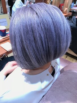 ヘアサロン アティリー(Hair Salon Attirer) 西梅田/ボブ/グレーベージュ/白髪ぼかし/ハイライト/ベージュ