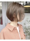 グラデーションショートボブ／ヘーゼルベージュ