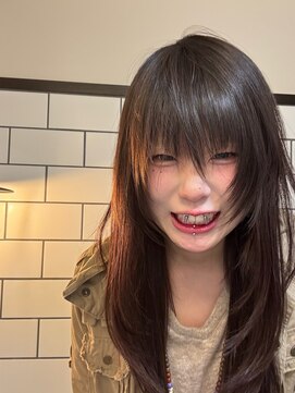 ベレーザ 渋谷(BELEZA) 17219黒髪ルーツカラーハイレイヤーウルフアンブレラカラー